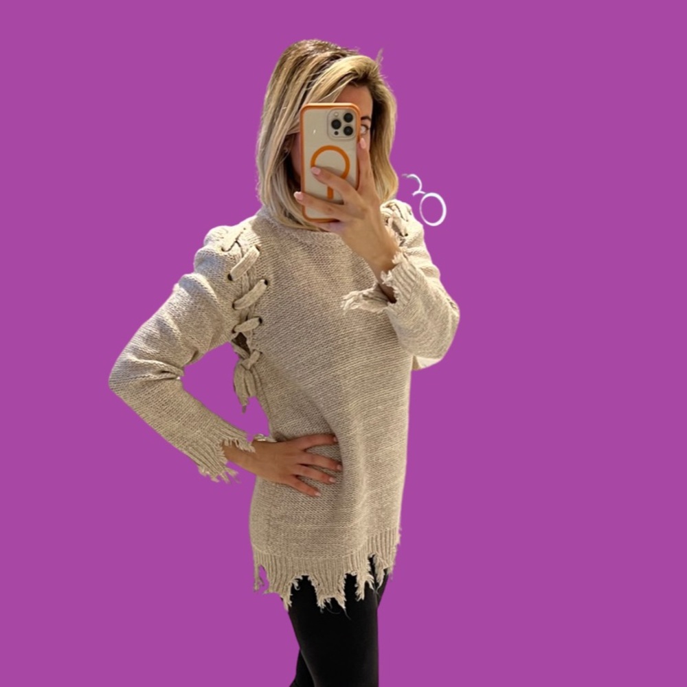 Knit sweater in Beige By jella c.